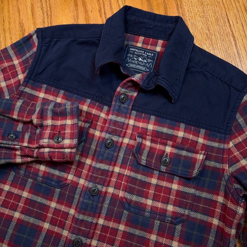 American Eagle Flannel Shirt Mens S Red Plaid Workwear Navy Yoke Cotton 2015